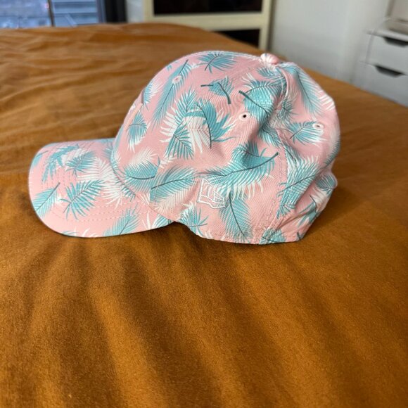 McLaren Racing F1 New Era 2022 Special Edition Miami Palm Hat - Picture 4 of 6